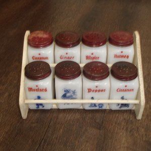 Set Tipp City milk glass spice jars wood rack